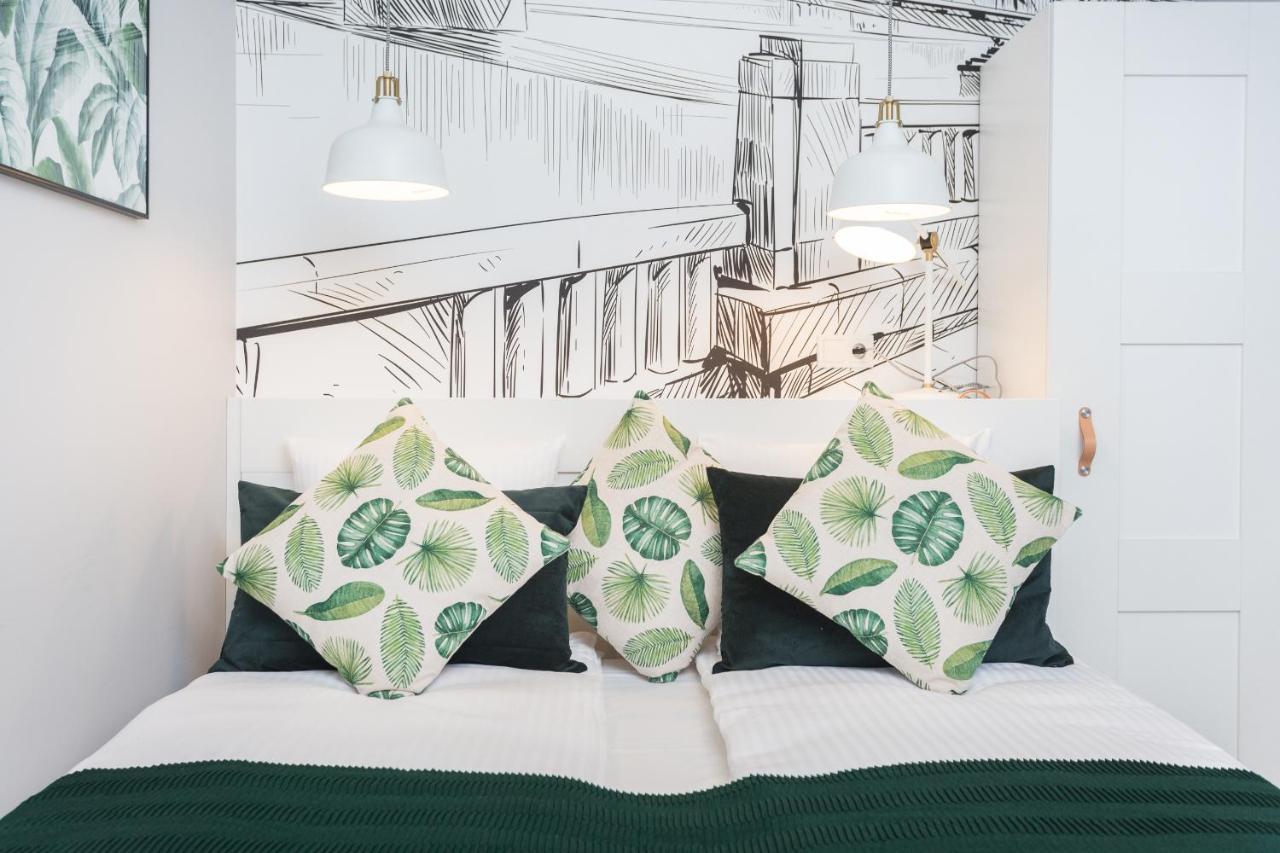 Inpoint Podgorze Apartments Near Jewish Quarter Краков Экстерьер фото